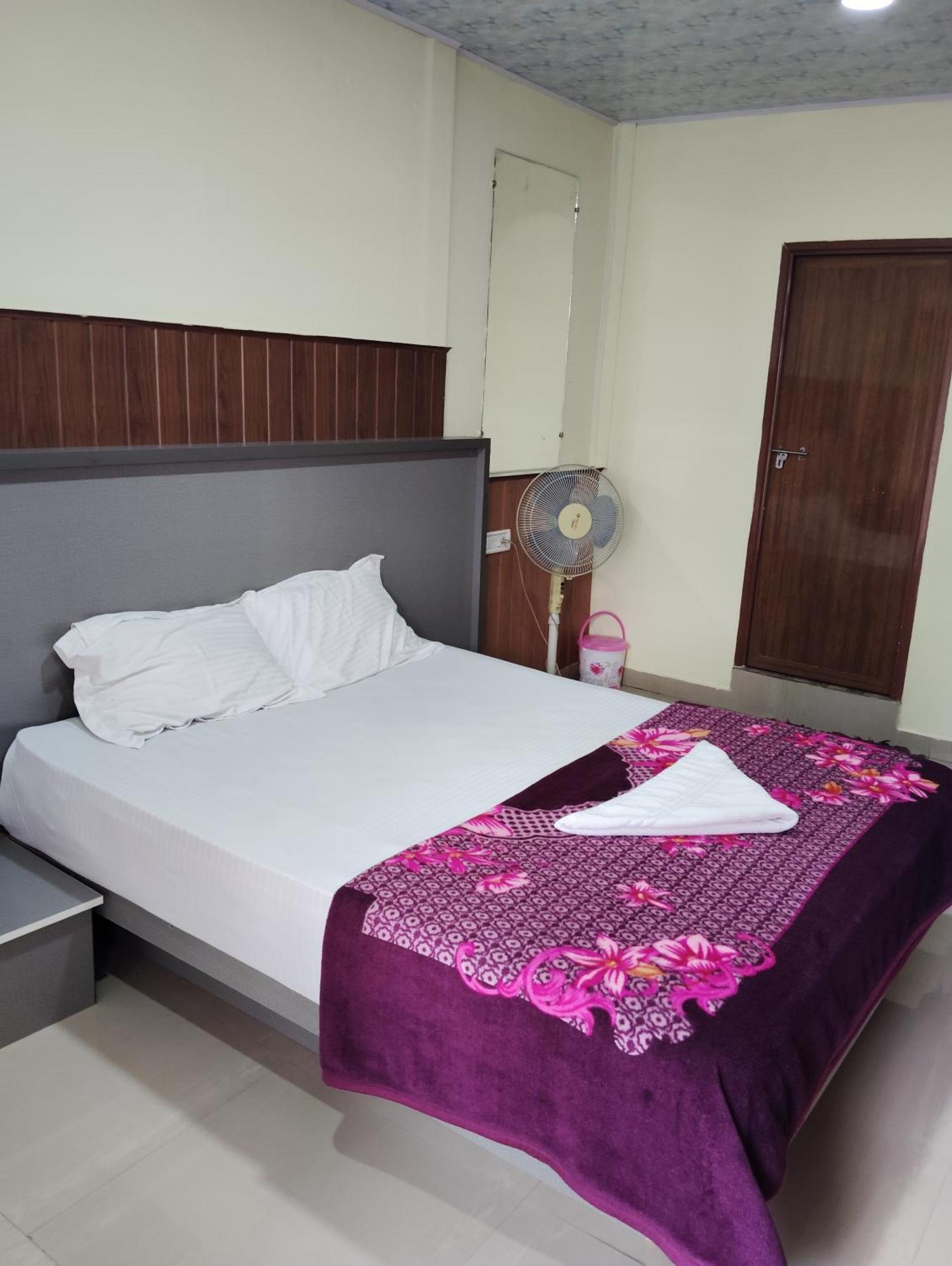 Riya Home Stay Munnar Anaviratty Dış mekan fotoğraf